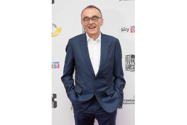 Das Verhängnis schien bereits im August 2018 seinen Lauf zu nehmen, als Danny Boyle sein Amt niederlegte. Von ihm hatte man ...