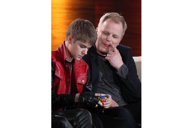 Er hat ungeahnte Talente: Justin Bieber löst den Zauberwürfel in null komma nichts, wie hier 2011 bei 'Wetten, dass...?'. He...