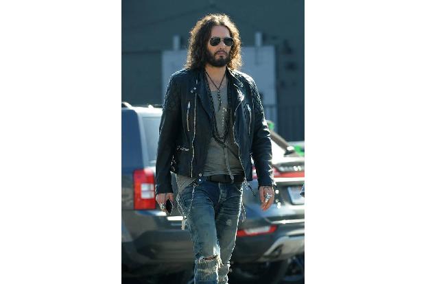 ...Russell Brand geworden. Seitdem er seine Alkohol- und Drogensucht erfolgreich bekämpft hatte, spricht er auf Events, in s...