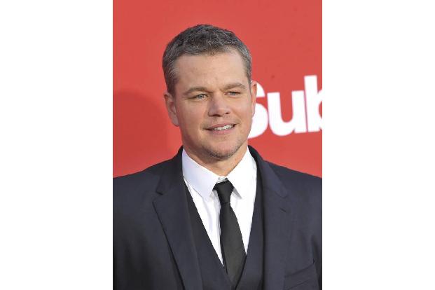 ...Matt Damon aus der Liste der möglichen Beschenkten rausfallen. Denn der gutgütige George soll bei der Geldübergabe gesagt...