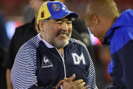 Goldjunge, Jahrhundertorschütze, Hand Gottes und Reizfigur. Diego Maradona zählte zu den größten Fußballern aller Zeiten, so... Goldjunge, Jahrhundertorschütze, Hand Gottes und Reizfigur. Diego Maradona zählte zu den größten Fußballern aller Zeiten, so...