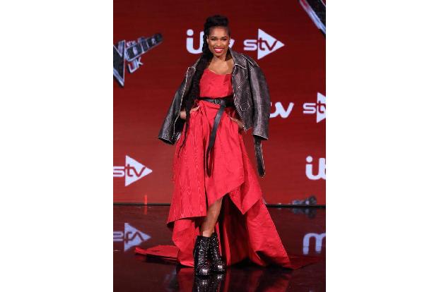 ...Jennifer Hudson alleine dafür verdient, dass sie ihre und James' Burger-Bestellung im Drive-in über das Mikro sang. Das s...