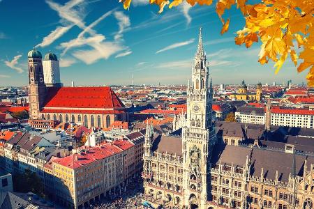 Die gelben und roten Blätter fallen so langsam auf die Straßen, der Herbst hat München voll im Griff. Von einem Herbstblues ... Die gelben und roten Blätter fallen so langsam auf die Straßen, der Herbst hat München voll im Griff. Von einem Herbstblues ...