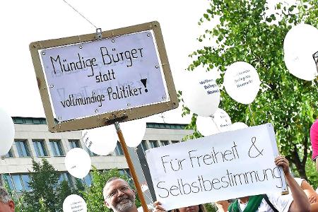 Corona-Proteste Berlin 29. 8. Corona-Proteste Berlin 29. 8.
