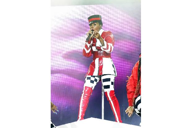 ...Sängerin Janelle Monae liebt ebenfalls jeden, den sie lieben will. 2018 hatte sie in einem 'Rolling Stone'-Interview verr...