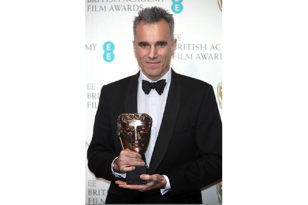 Daniel Day-Lewis behauptete felsenfest, 'Der seidene Feiden' sei sein letzter Film. Fans haben aber noch Hoffnung, schließli...