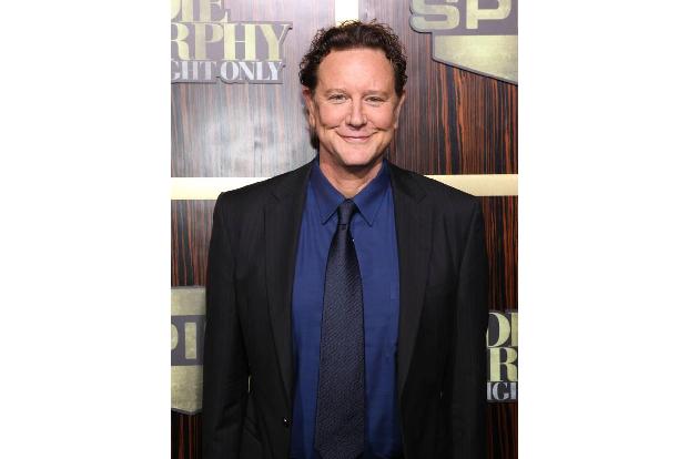...Judge Reinhold, der mit 'Beverly Hills Cop' bekannt geworden war. In den 90ern war er an mehreren Sitcoms beteiligt, die ...