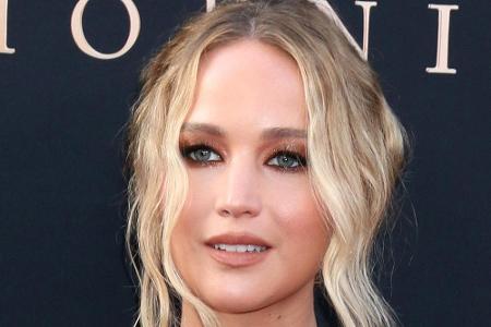 Oscar-Gewinnerin Jennifer Lawrence (29) und Cooke Maroney (34) haben sich nicht nur verlobt, sondern sich in Rhode Island be...