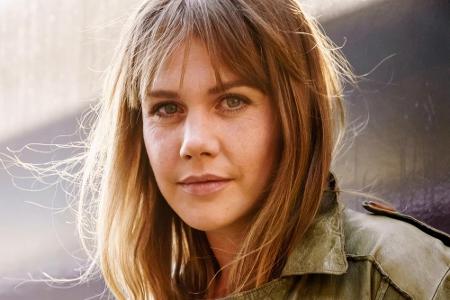 Felicitas Woll ist seit dem Ende der Serie weiterhin sehr gefragt: Ob in Kinderfilmen, Märchenerzählungen, Dramen, Romanzen,...