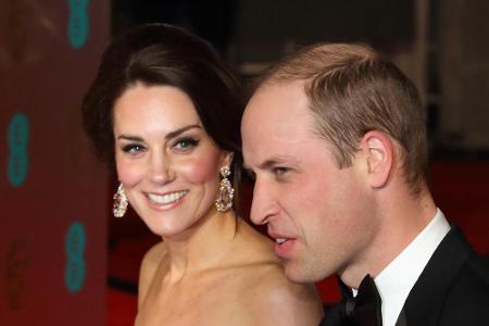 Auch bei den Royals geht es nicht immer nur förmlich zu. So soll Prinz William seine Kate gern mit 