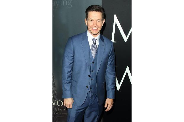 ...Mark Wahlberg, denn er sollte wegen zweifachen versuchten Mordes eigentlich zwei Jahre ins Gefängnis. Er saß allerdings n...