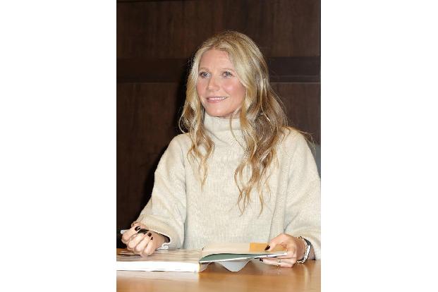 Mit einem überraschenden Geständnis wartete Gwyneth Paltrow in Dax Shepards 'Armchair Expert' auf. Sie verriet, bis zu ihrem... Mit einem überraschenden Geständnis wartete Gwyneth Paltrow in Dax Shepards 'Armchair Expert' auf. Sie verriet, bis zu ihrem...