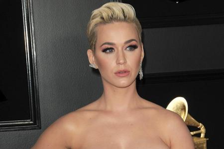 Doch auch Katy befeuerte den Streit immer wieder, indem sie sich in andere Taylor-Fights einmischte und gegen sie wetterte. ...