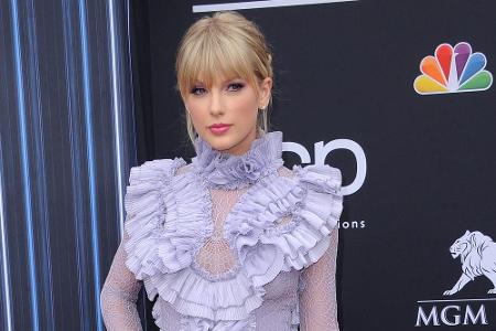 Taylor empfindet das als absoluten Albtraum. Denn sie wirft dem Unternehmer vor, sie jahrelang online schikaniert zu haben. ...