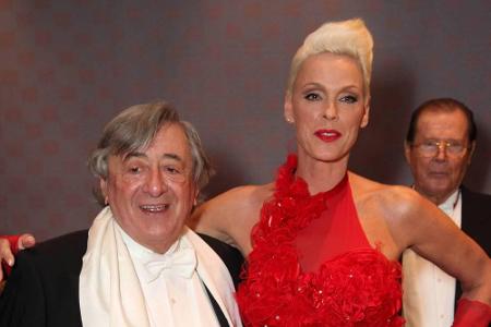 2012 gab sich die frisch gebackene Dschungel-Königin Brigitte Nielsen (56) die Ehre. Gut gelaunt lachte sie damals in die Ka...