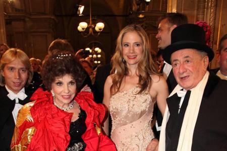 Mit Mira Sorvino (52) und Gina Lollobrigida (92) holte Lugner 2013 eine Oscargewinnerin und einen Star des italienischen Kin...