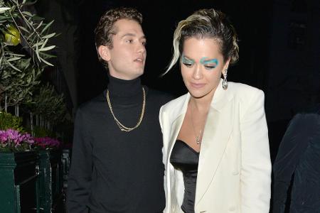 Der neue Freund von Sängerin Rita Ora (29) ist nicht nur sechs Jahre jünger, sondern auch der Sohn von Hollywood-Star Jude L...