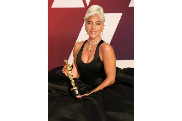 Sie ist die Härteste: Lady Gaga hatte einen Auftritt in Montreal im strömenden Regen knallhart durchgezogen. Leider mit schl...