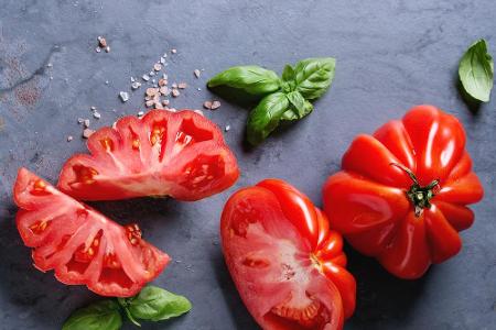Das Gleiche gilt für Tomaten! Auch sie wirken der Hautalterung entgegen.