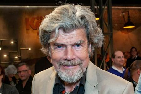 Reinhold Messner und Sabine Stehle: Nach über zehn Jahren Ehe gibt die Bergsteiger-Ikone Ende August bekannt, dass sich Steh...