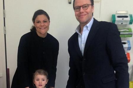 Der kleine Prinz Oscar Carl Olof kam am 2. März um 20.28 Uhr in Stockholm zur Welt. Alle sind wohlauf - und inzwischen wiede...