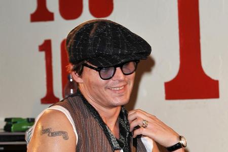 Wohl die berühmteste Tattoo-Änderung trägt Johnny Depps am Oberarm: Wo einmal 