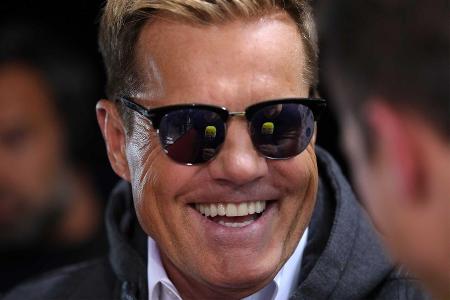 Auf seiner neuen Platte präsentiert Dieter Bohlen seine alten Hits im neuen Gewand. Er nennt das Ganze: 