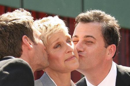 Ellen DeGeneres mit Ryan Seacrest und Jimmy Kimmel