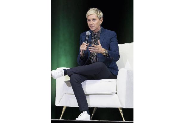 ...Ellen DeGeneres sah sich ein exklusives Interview an, dass Oprah Winfrey mit Wade Robson und James Safechuck geführt hatt...