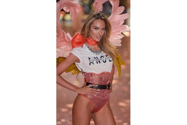 ...feierte auch Candice Swanepoel, die wegen der Geburt ihrer beiden Kinder die letzten zwei Shows pausierte. Ähnlich war es...