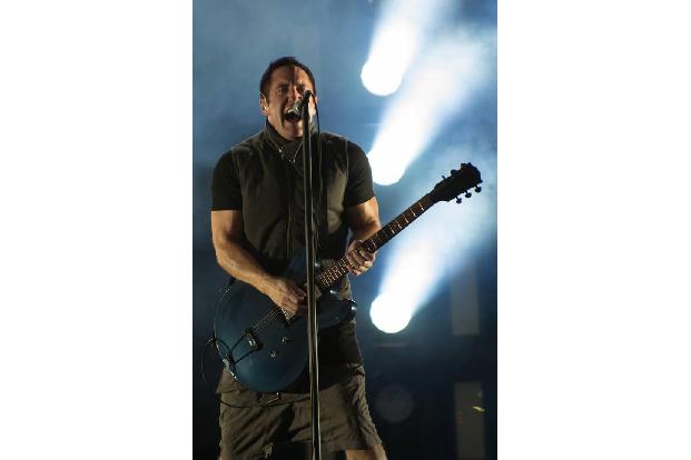Trent Reznor ist kürzlich mit einem (angeblichen) Fan aneinandergeraten, der dem Musiker vorgeworfen hatte, faul zu sein, da...