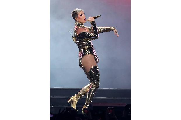 Sogar ihre Fehde mit Kollegin Taylor Swift legte Katy vor Kurzem bei. Doch quasi direkt danach schien sie vom Glück verlasse...