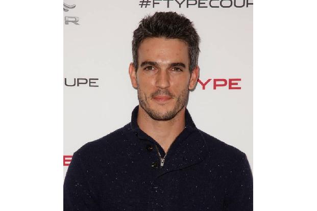 ...männliche Model Josh Kloss, welches in ihrem Video zu 'Teenage Dream' mitwirkte, wirft Katy Perry vor, einst auf einer Pa...