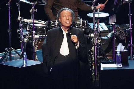 Julio Iglesias (75) war 63 Jahre alt, als im Jahr 2007 sein letztes Kind Guillermo zur Welt kam. Mit seiner Frau Miranda Rij...