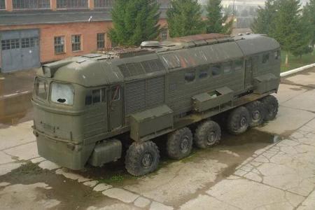 Russische 12x12 Diesel-Lok
