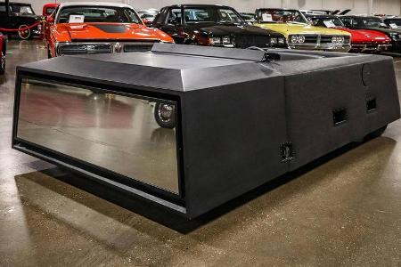 Consumer Car Kunstobjekt Schachtel Auto Joey Ruiter