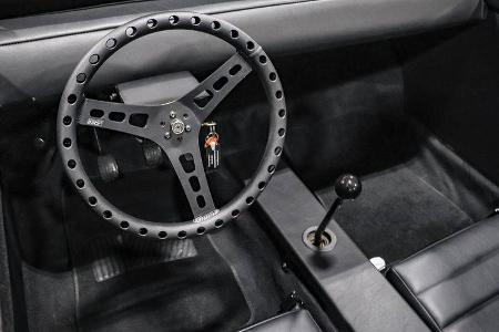Consumer Car Kunstobjekt Schachtel Auto Joey Ruiter