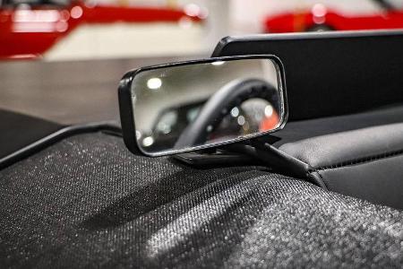 Consumer Car Kunstobjekt Schachtel Auto Joey Ruiter