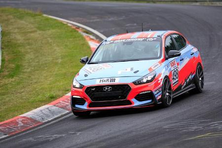 Hyundai i30 Fastback N - Startnummer #498 - Liqui MolyTeam Engstler - VT2 - NLS 2020 - Langstreckenmeisterschaft - Nürburgri...