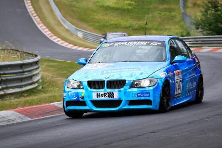 BMW 325i - Startnummer #747 - rent2drive-FAMILIA-racing - V4 - NLS 2020 - Langstreckenmeisterschaft - Nürburgring - Nordschl...