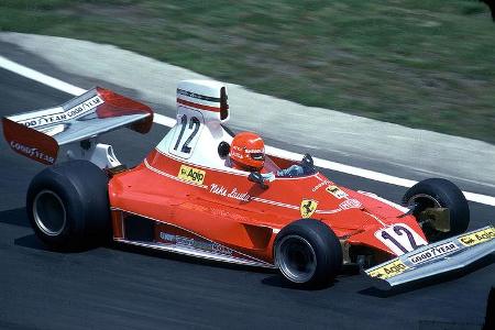 Im 312T folgte 1975 der ganz große Coup. Mit insgesamt fünf GP-Siegen - hier in Belgien - sicherte sich Lauda die Meistersch...