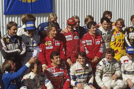 Mit einem halben Punkt Vorsprung gewann Lauda am Ende seine dritte Meisterschaft vor Teamkollege Alain Prost.