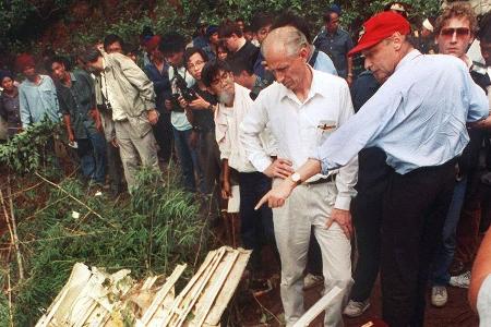 Bei einem Absturz einer Lauda Air-Boeing kamen in Thailand 223 Menschen ums Leben. Wegen eines Konstruktionsfehlers war die ...