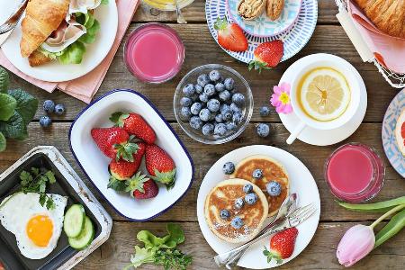 Ein gemeinsamer Brunch am Muttertag verbindet Zeit schenken mit gutem Essen