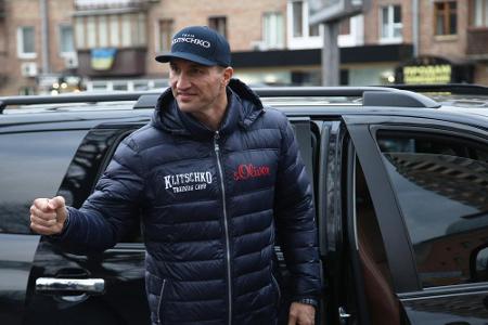 Sogar Box-Ikone Wladimir Klitschko (42) stattete im Jahr 2000 den Bewohnern im 