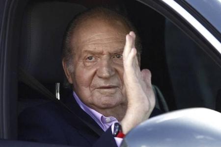 Bye, bye König. Vollkommen unerwartet dankt der spanische Herrscher Juan Carlos ab. Verkündet wurde die Meldung von dem span... Bye, bye König. Vollkommen unerwartet dankt der spanische Herrscher Juan Carlos ab. Verkündet wurde die Meldung von dem span...