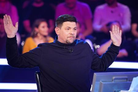 Große Klappe und viel dahinter: Tim Mälzer wusste viel. Unter anderem, sich gegen Jauchs Gemeinheiten zu wehren. Er erspielt...
