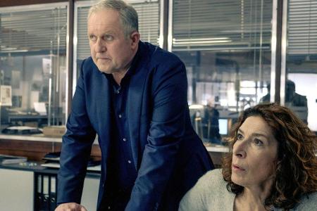 Moritz Eisner (Harald Krassnitzer) und Bibi Fellner (Adele Neuhauser) können es nicht fassen, dass eine Kollegin die Ermittl...