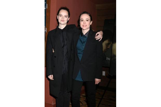 ...Ellen Page ein Bild auf Instagram, das überraschte: Auf dem Foto waren zwei mit goldenen Ringen verzierte Hände zu sehen....