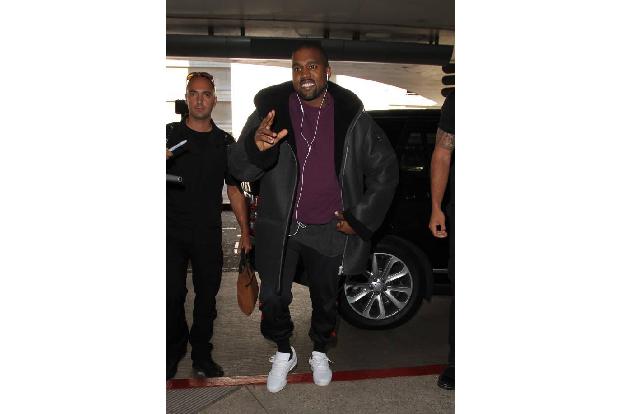 ...Rapper Kanye West holen: Er sorgt seit Jahren immer wieder für Twitter-Skandale - und ist Meister darin, diese relativ un...